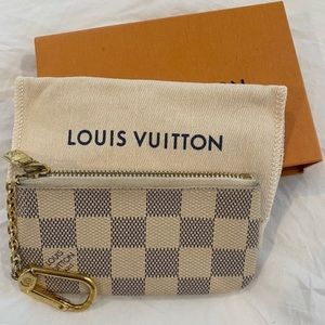 Excellent Condition Louis Vuitton Keychain